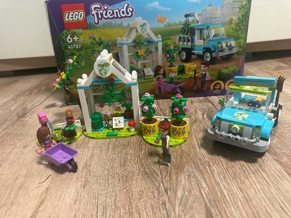 Lego Friends Vehiculul de plantat copaci