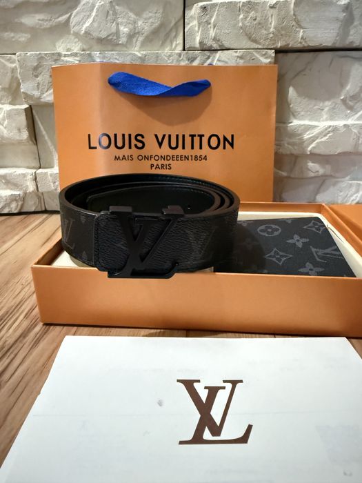 Louis Vuitton / Колан с портмоне