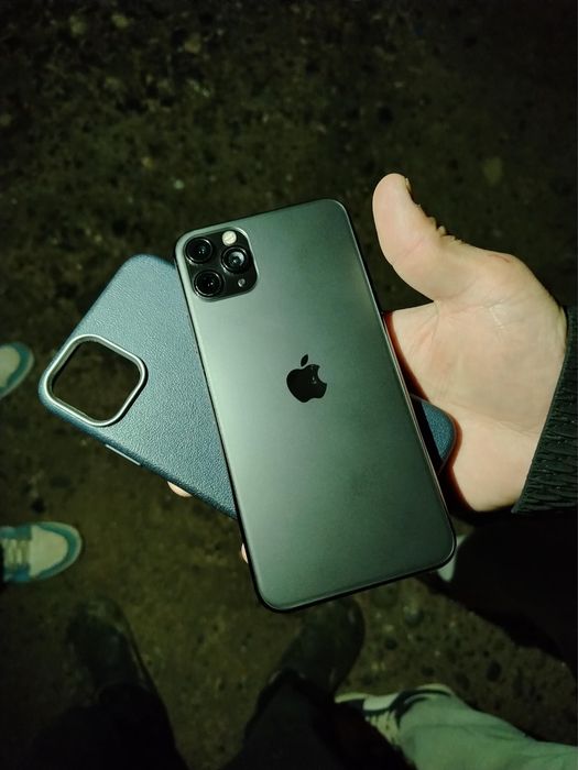 Iphone 11 pro max naxtga karobka yuq tel ideal ekran almashgan faqat