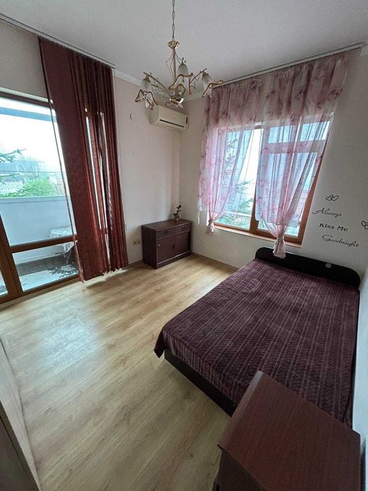 Дава се под наем Тристаен апартамент в Варна, м-т Траката - 90 кв.м за 164000 € - Снимка #6