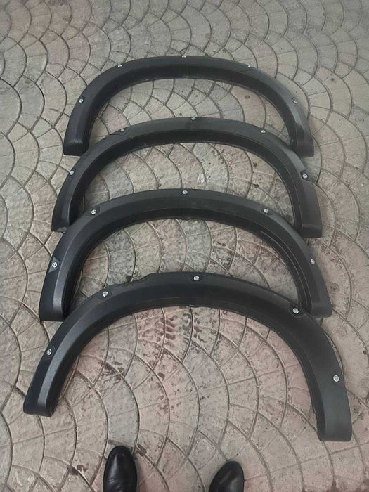 Накладки для ISUZU D-MAX на крылья ФЕНДЕР (расширитель колесных арок)
