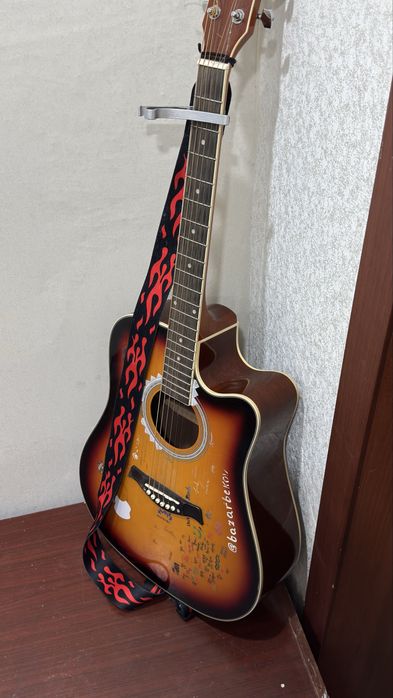 Гитара акустичиский