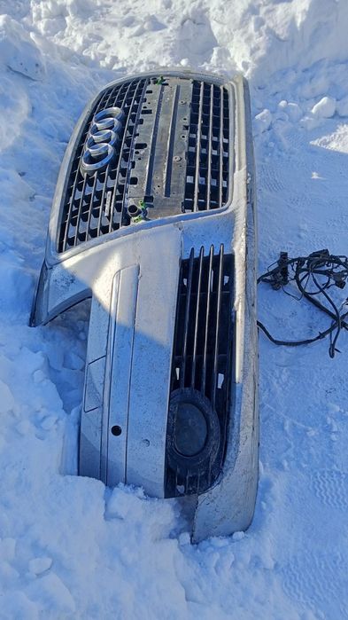 Бампер А, 8. Д3.  в хорошем состоянии