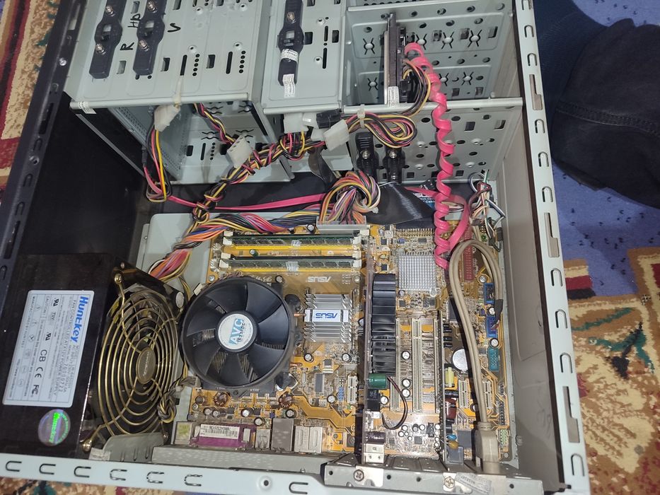 Продам комп на запчасти