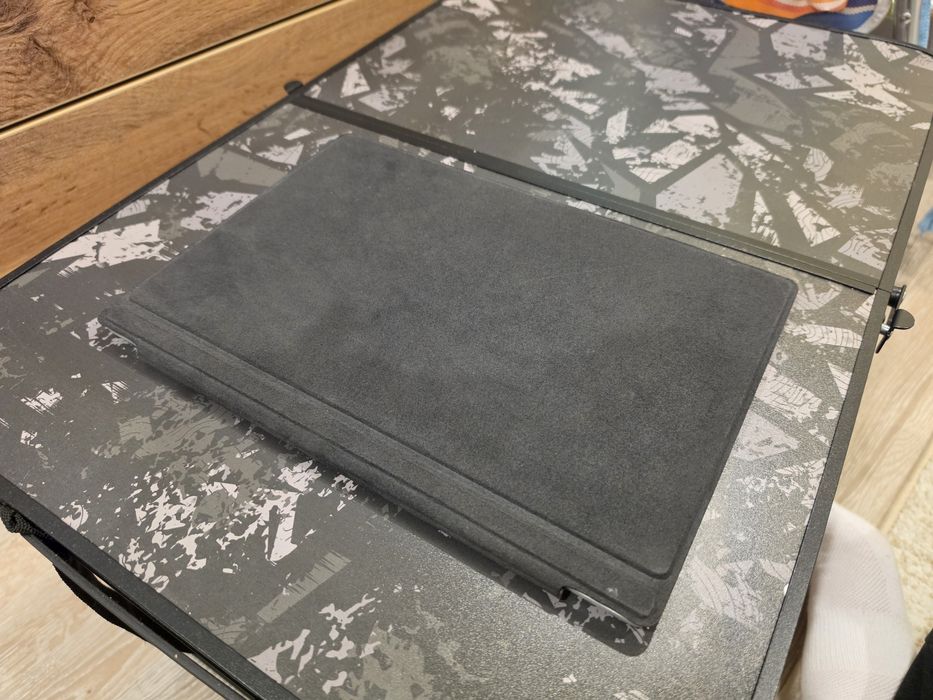 Microsoft Surface Pro 7 / i5-10th / 8GB Ram / 128 SSD