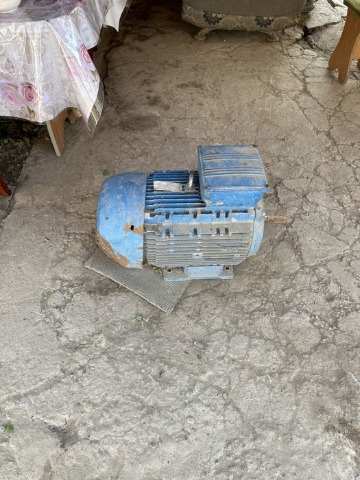 Электродвигатель