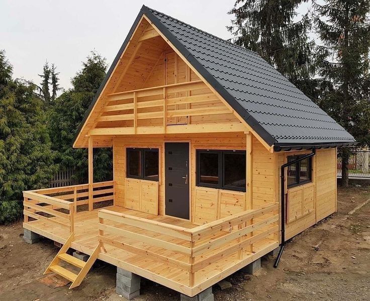 Construim case din lemn sau structura metalica