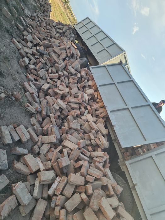 Продам красный кирпич