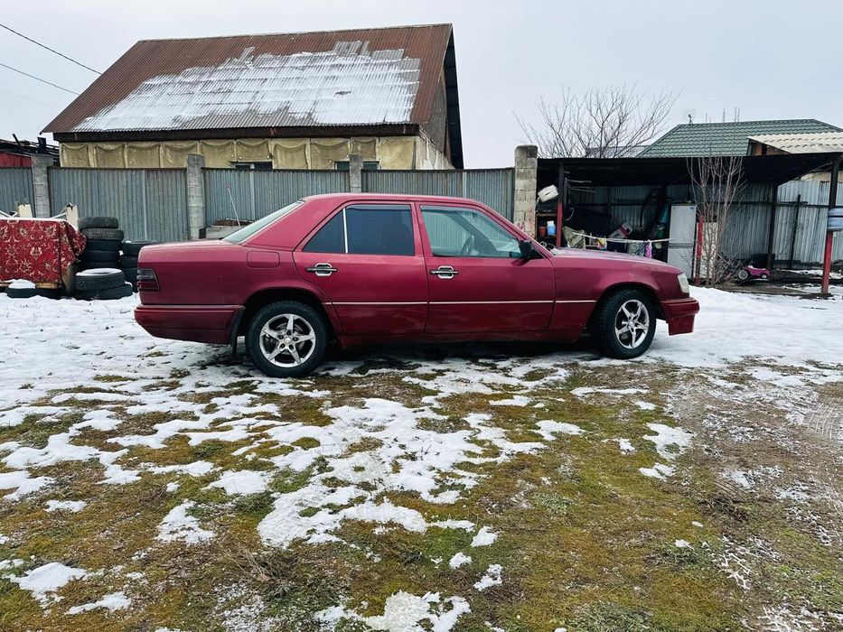 Мерс 124 2.2.ешка