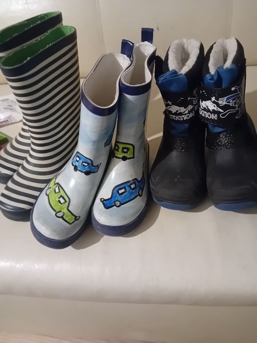 Ботуши всичките за 30 лв  гумени детски 24,25,27,28,30