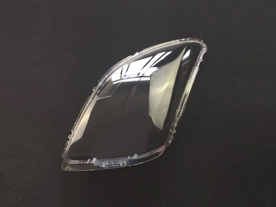 Стъкла за фарове на Suzuki Swift