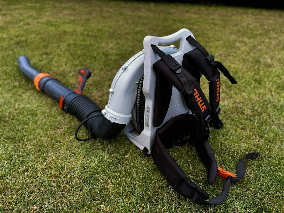 Suflanta profesionala frunze STIHL BR700 - 2024