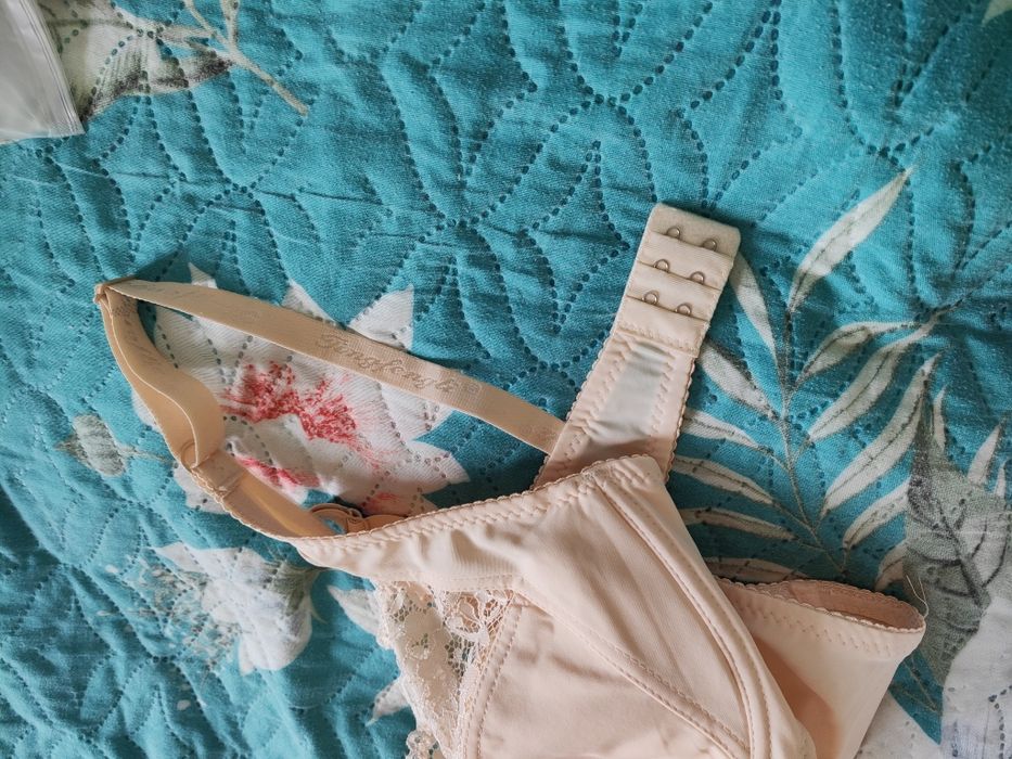 Продам бюстгальтер новый