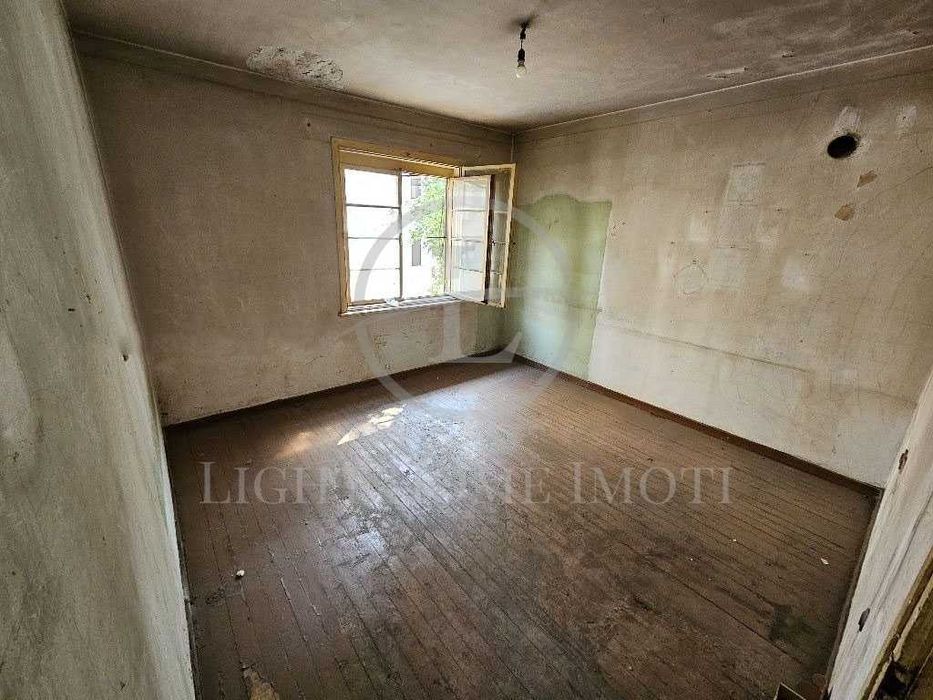 Продава се Двустаен апартамент в Пловдив, Кючук Париж - 65 кв.м за 985 €/кв.м - Снимка #2