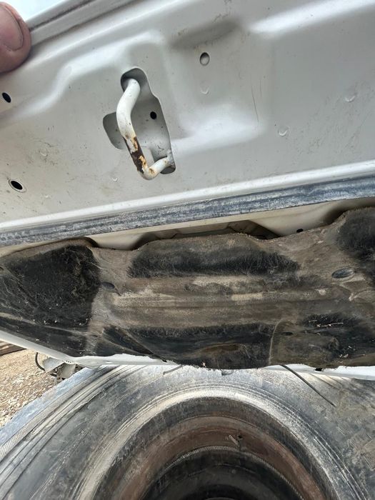Копот от toyota Hilux