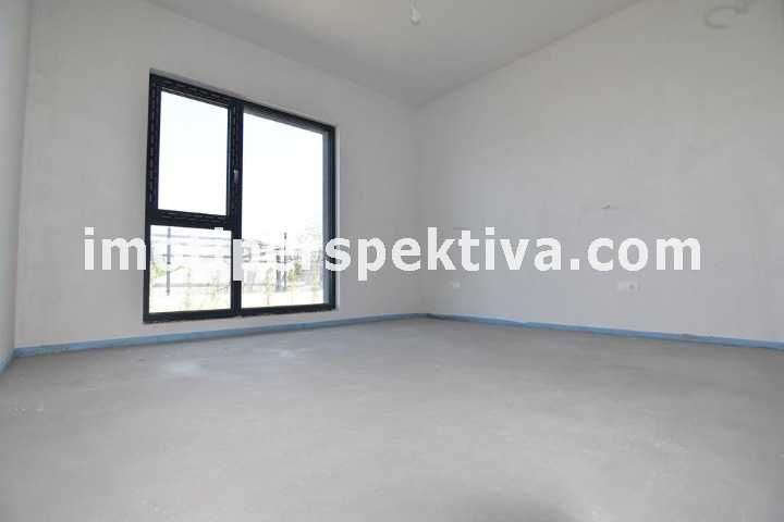 реф.19386 Чисто нова къща, двоен гараж-Коматевско шосе!