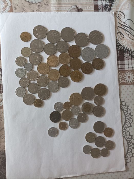 Vand monede vechi si noi