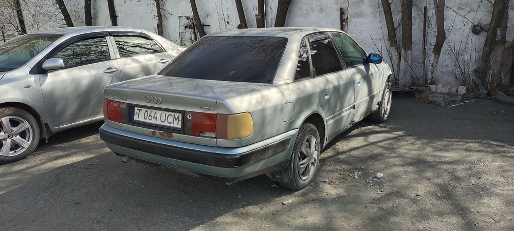 Продам Ауди 100 с4 - надёжный немец.