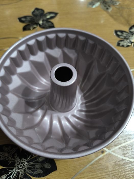 Продавам чисто нови форми за кекс