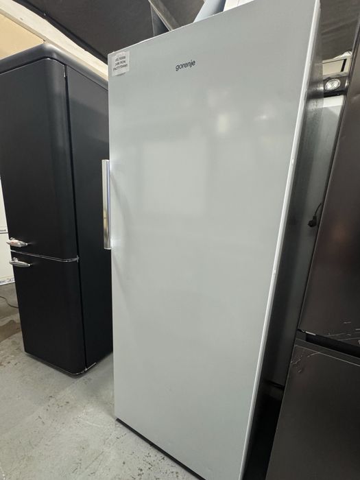Congelator vertical/ racitor 384L Gorenje FNC717DAW5