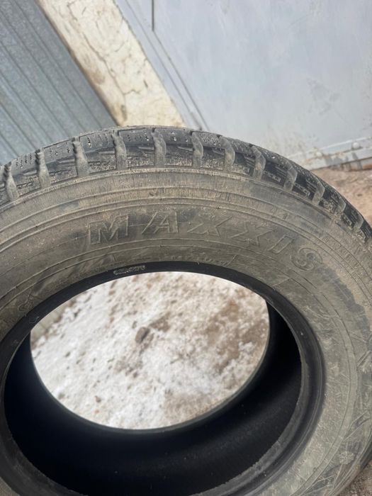 Продам шины. Сезон зима 265/65R17