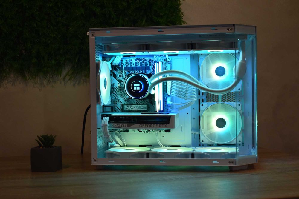 Геймърски Компютър Intel i9 12900 | Rtx 5060ti 16GB | 32GB DDR5 | 1TB Ssd |