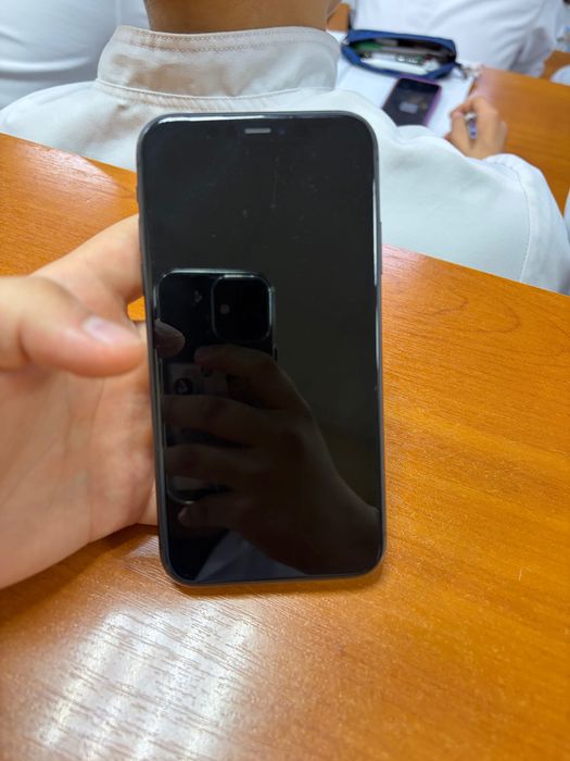 Iphone 11 64гб срочно сатылады