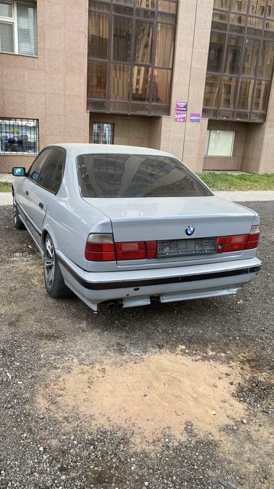 Продам BMW E34 525