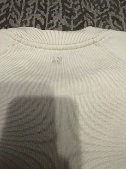 Sweatshirt beige patch de coeur ami paris