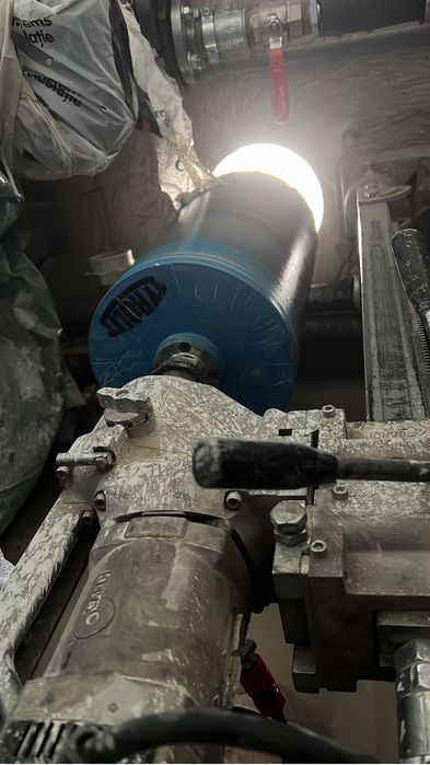 Gaura hota, Carotare beton