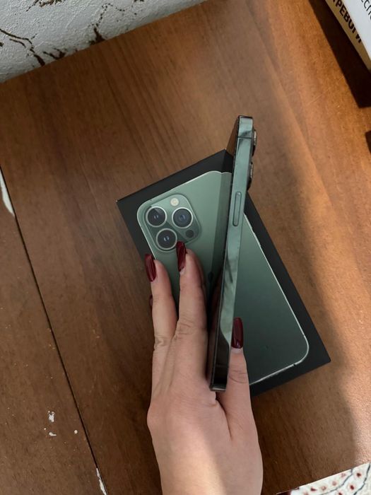 Продам айфон13-про в отличном состояний