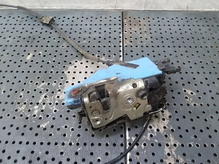 Broasca usa stanga spate peugeot 207 sw