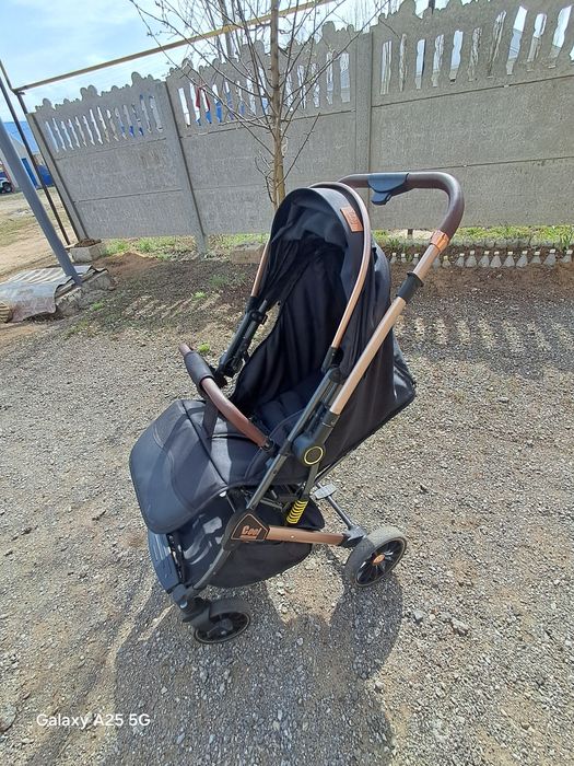 Срочно продам коляску