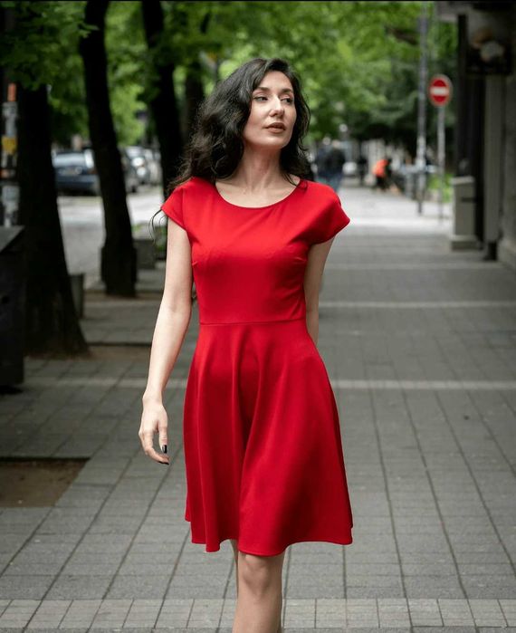 ALETA PARIZI разкошна женствена рокля