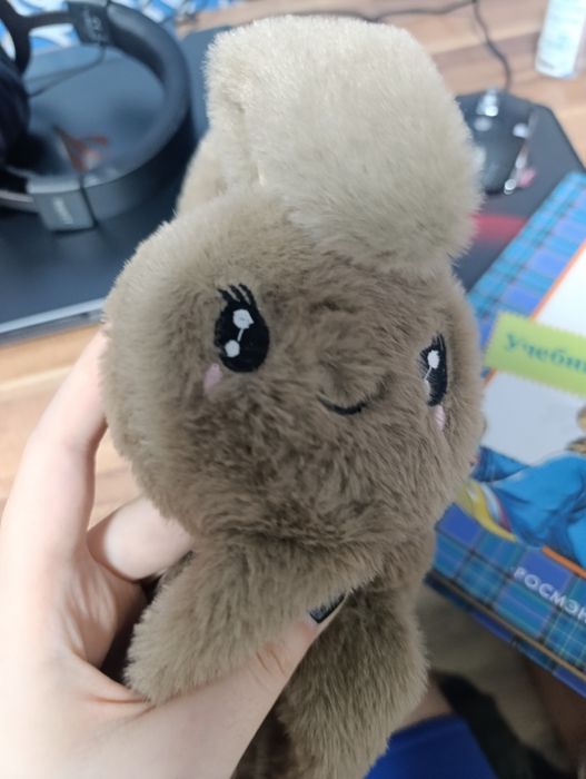 Продам ушки новые