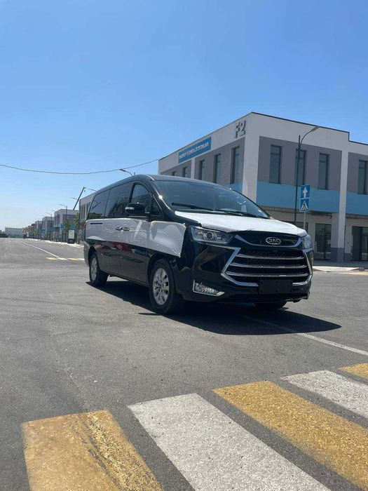 JAC M4 refine 9 kishilik miniven