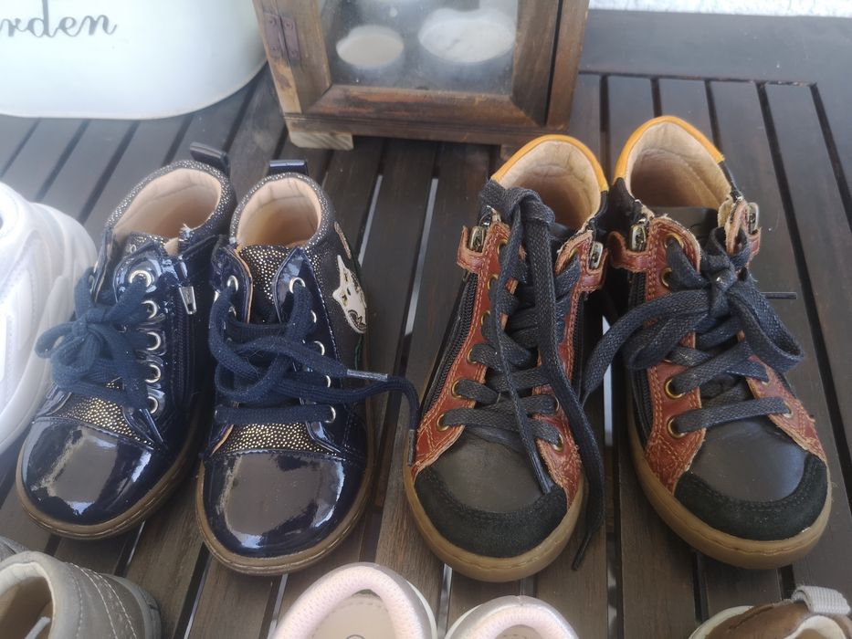 Различни детски обувки!