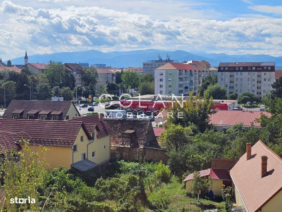Apartament 3 camere 72 mp utili, lift, zona Terezian 0% Comision