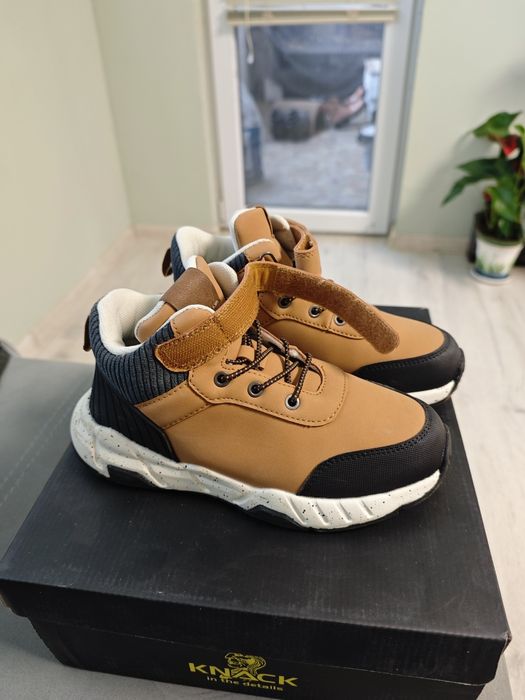 Детски обувки и маратонки