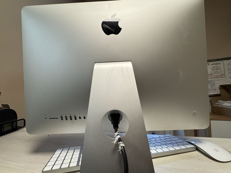Imac Apple 21,5 inch , mid 2014 Cluj-Napoca • OLX.ro
