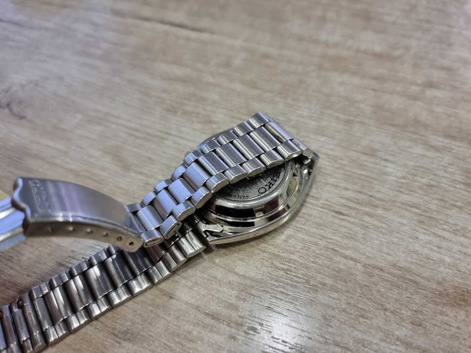 Часовник Seiko 5