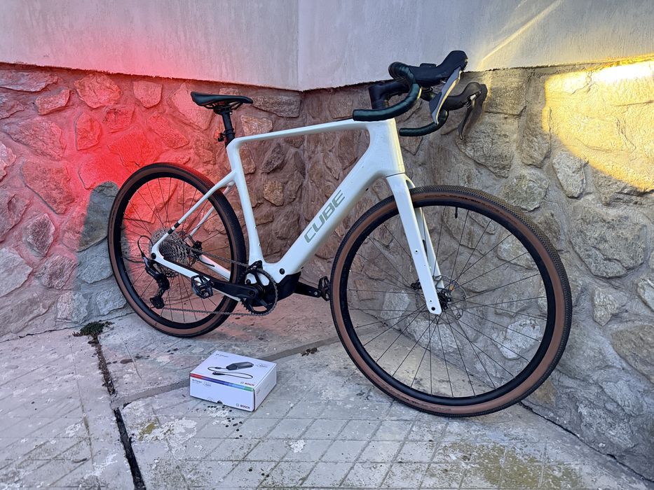 Cube nuroad hybrid 2025 noua