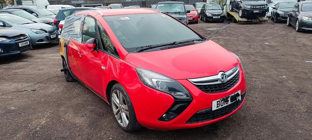 Dezmembrari / Dezmembrez Vauxhall Zafira C (D75) Tourer 2.0 CDTI A20DT cutie viteze manuala cod culoare GBH