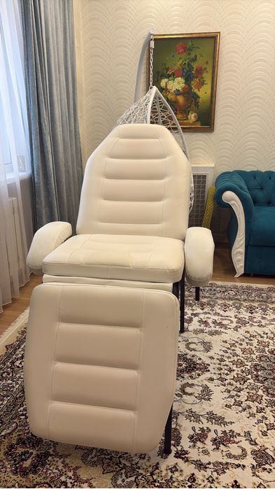 Продам косметологическое кресло