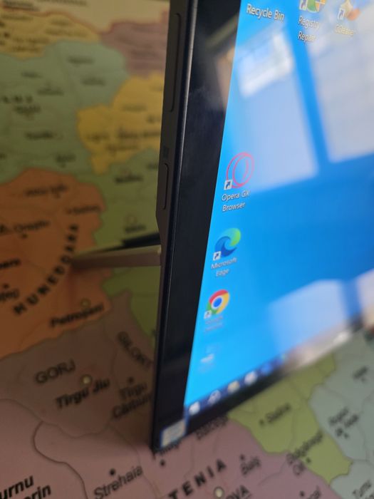 Acer Switch Alpha 12  Intel Core i3 -6100, touch screen 30,5 cm