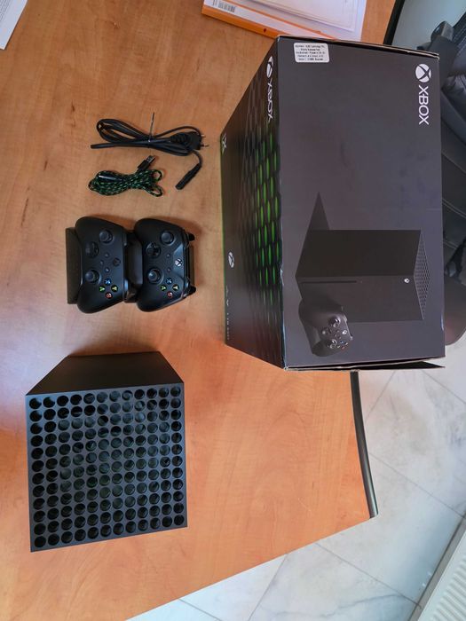 Xbox Series X 1TB – Full Box, stare impecabilă