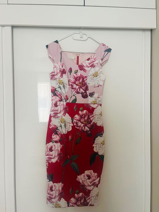 Официални рокли Ted Baker