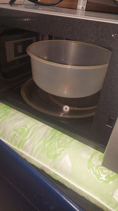Микроволновка Midea