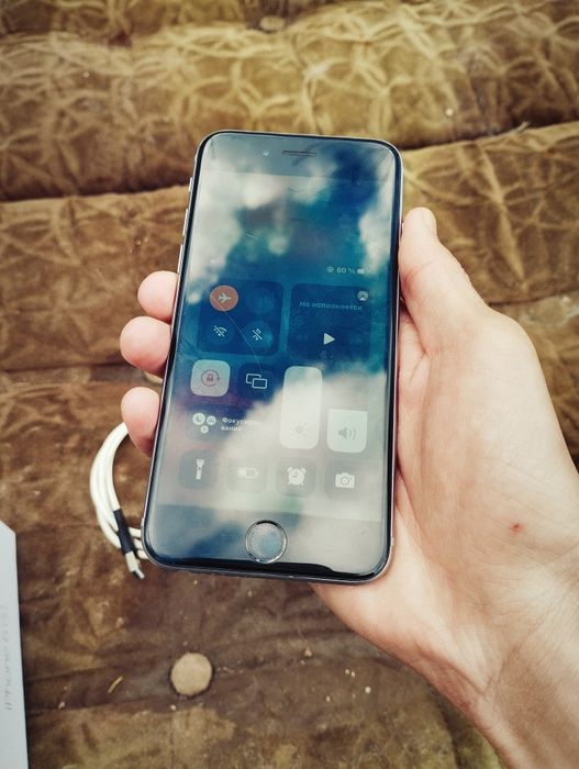 Продам Айфон 6s 32GB