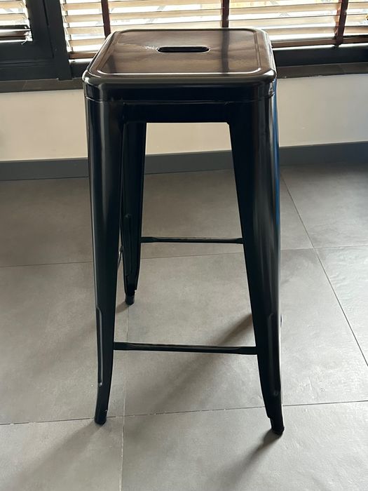 Черен Метален Бар Стол с 2г гаранция и доставка до еконт
